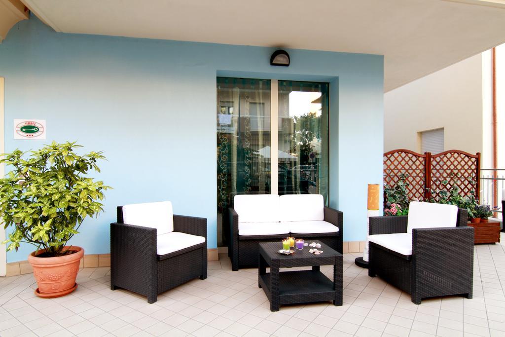 רימיני Residence Blu Marine מראה חיצוני תמונה